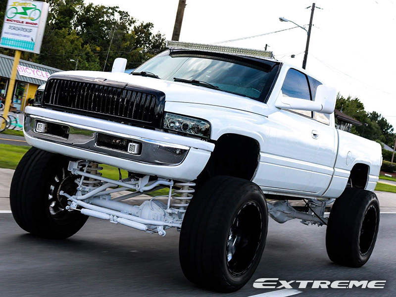 2002 dodge ram 2500 lifted