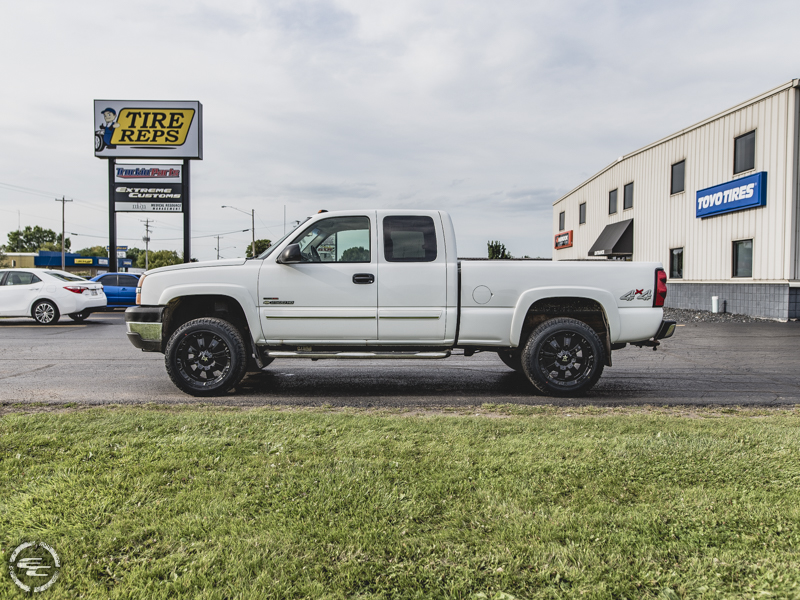 2004 chevy 2500hd accessories