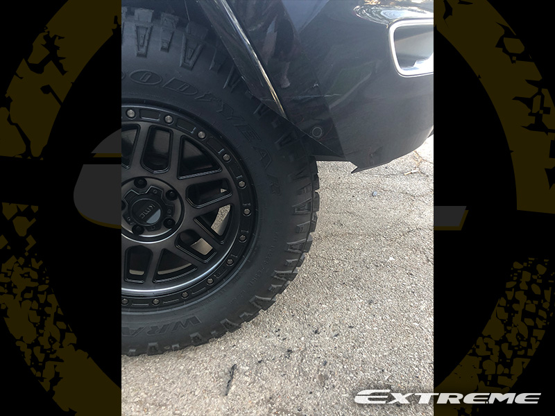 2018 Jeep Grand Cherokee - 18x9 KMC Wheels LT295/65R18 Goodyear Tires