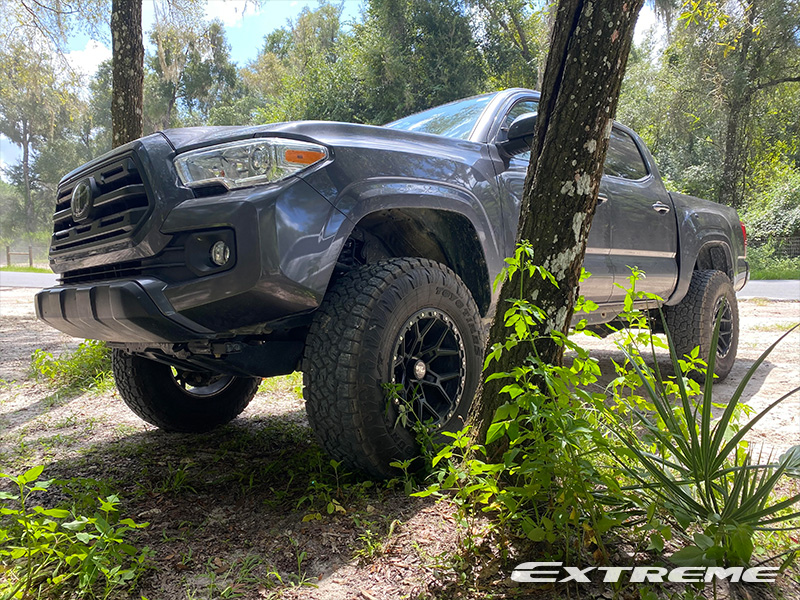 2019 Toyota Tacoma Rock Trixx 17x9  12 Offset Toyo Open Country At 285 75r17 