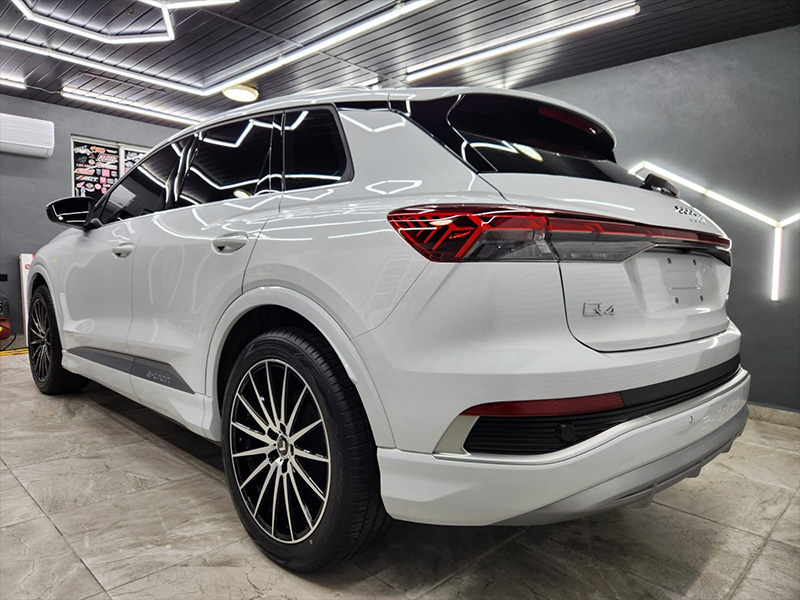 2024 Audi Q4 Etron Kraze Stunna 20x8 5 Falken Azenis Fk510 255 45r20 