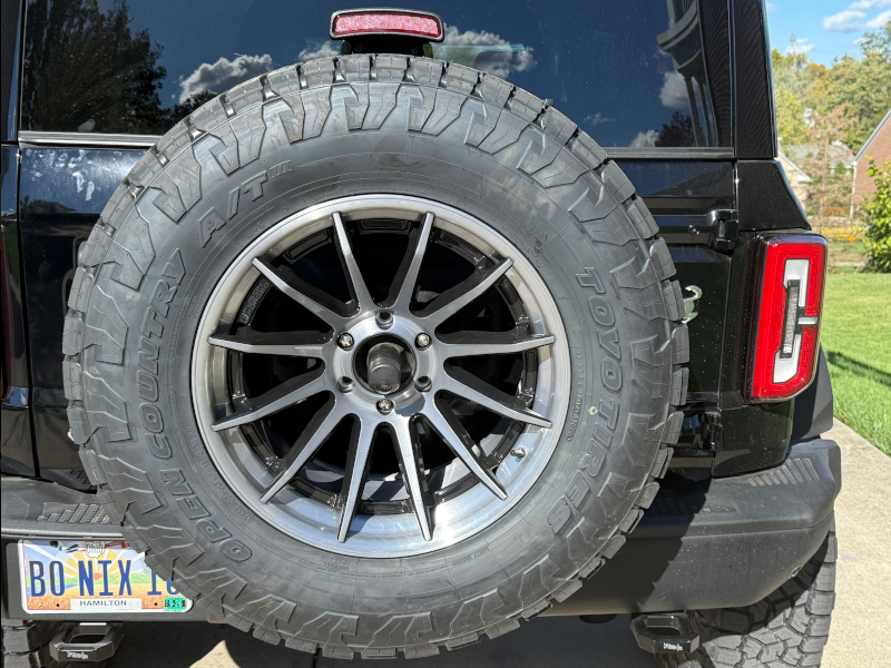 2024 Ford Bronco Badlands 20x10 10 37x1250r20 Toyo Open Country At3 
