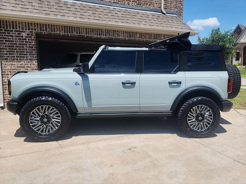 2024 Ford Bronco Black Diamond Tis 553bm 22x10 Radar Renegade 285 50r22 