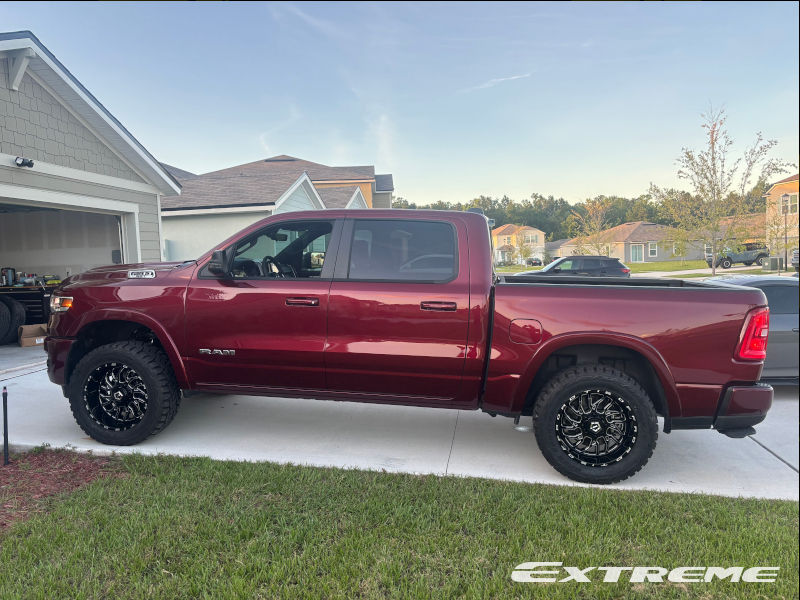 2025 Ram 1500 Big Horn Tis 544 20x10 25 Toyo Open Country Rt 305 55r20 