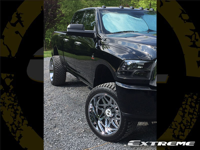 2017 Jeep Wrangler - 22x12 Tuff Wheels LT33x13.50R22 Atturo Tires