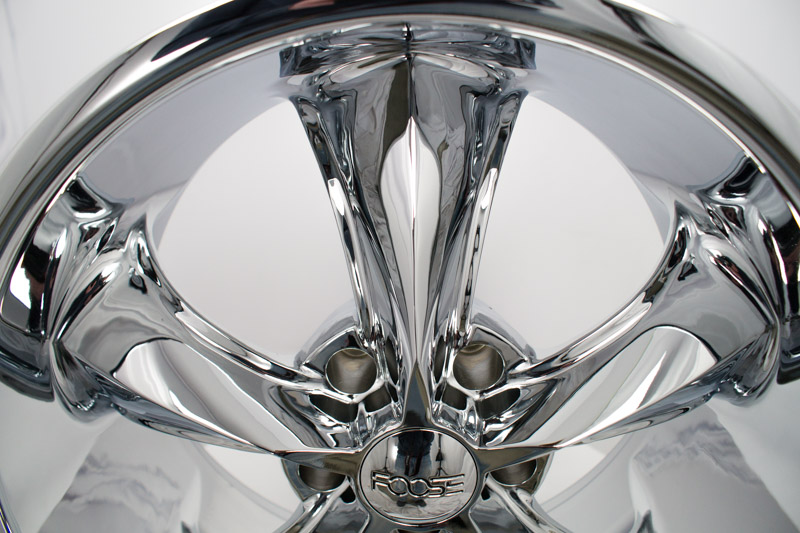 Foose F105 18x8 5 Lug Chrome Wheels Rims .JPG