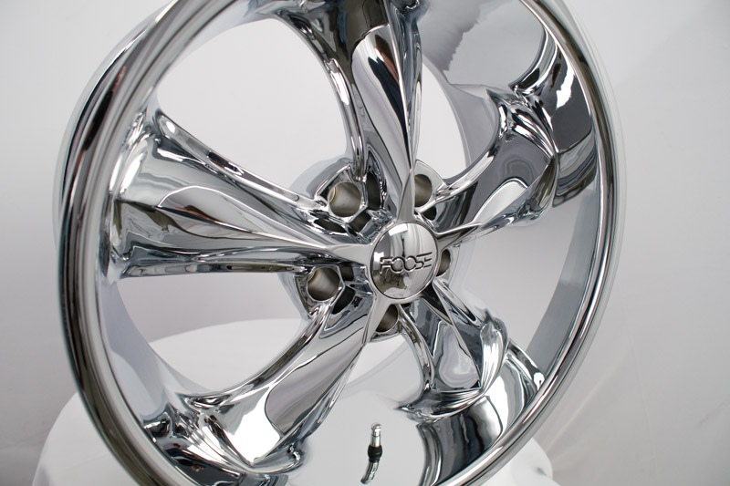 Foose F105 18x8 5 Lug Chrome Wheels Rims .JPG