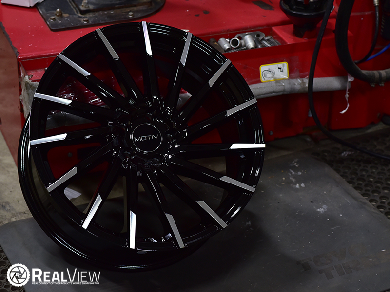 Motiv 417mbt 19x8 5 40 Gloss Black Wheels Rims 