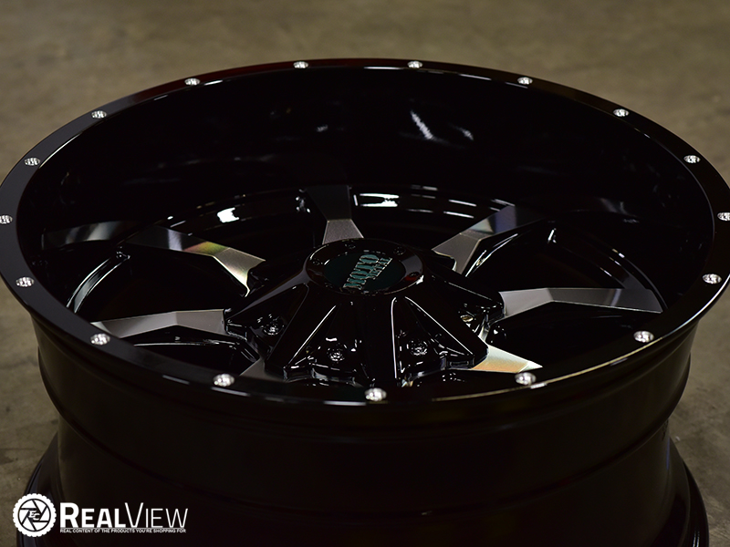 RealView of Moto Metal MO970 Gloss Black W/ Machined Face - 20x10 